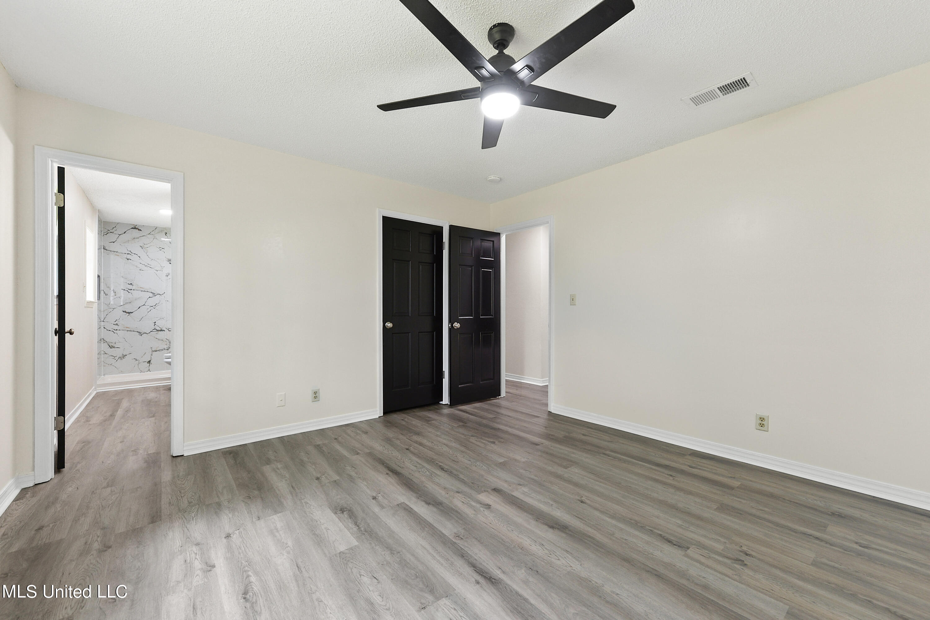 5030 Ridgewood Drive Moss Point, MS 39563 - Photo 14 of 23 014 (2)