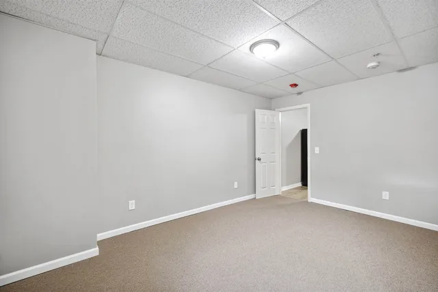 $1,650 | 1 Pleasant Street, Unit 212, Claremont, NH 03743