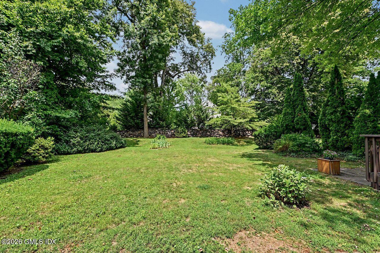 4 Hassake Road Old Greenwich, CT 06870 - Photo 17 of 23 11