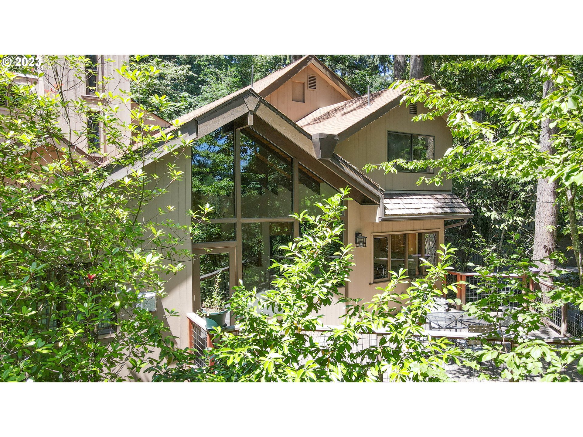 a black and white photo of a house