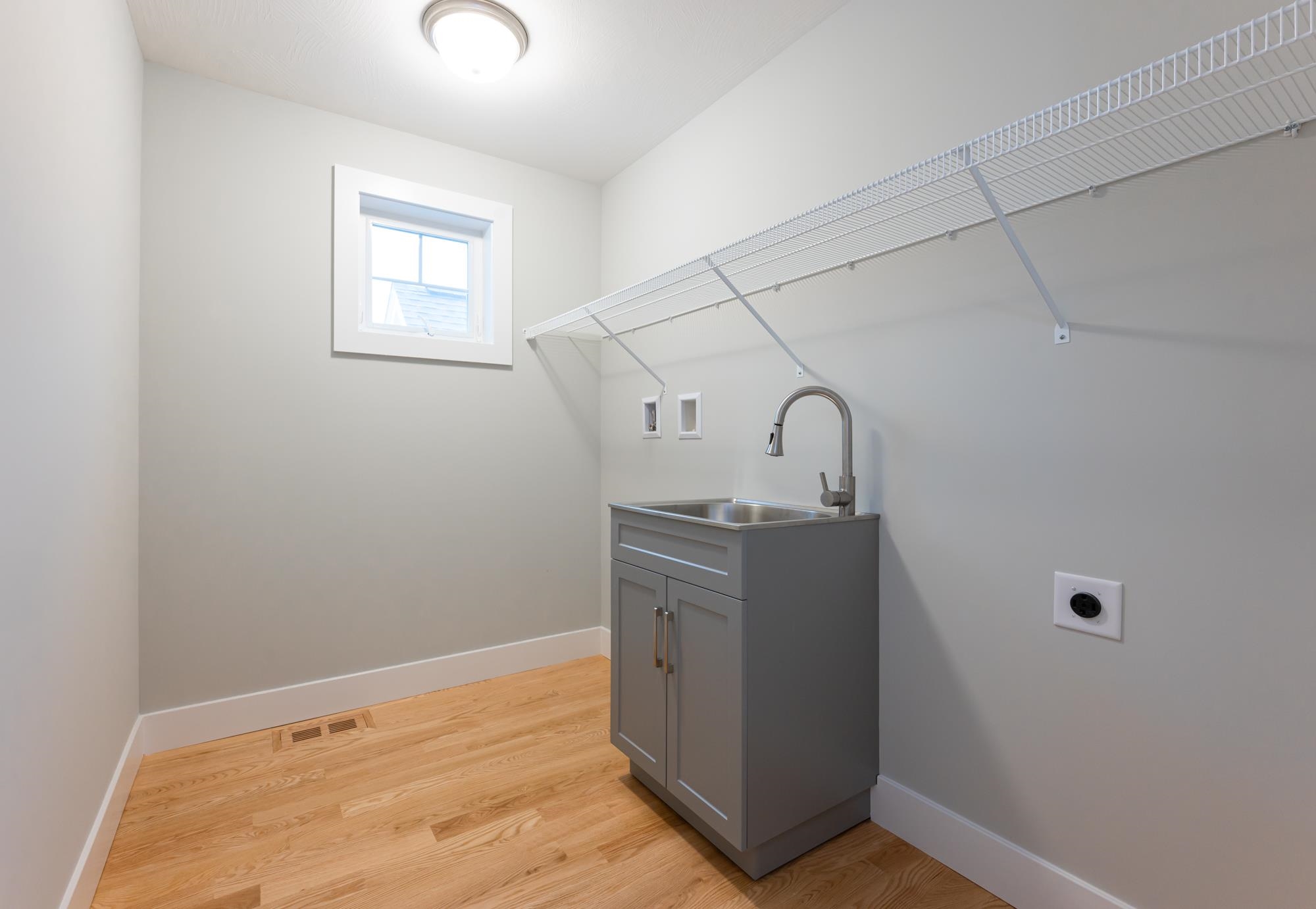 12 Robin Way, Unit 5 Chester, NH 03036 - Photo 17 of 22 Gallery Image 17