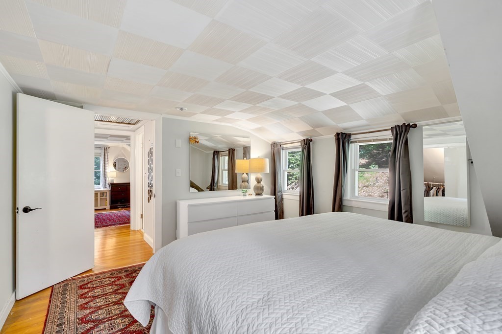 148 Concord Road Wayland, MA 01778 - Photo 14 of 25