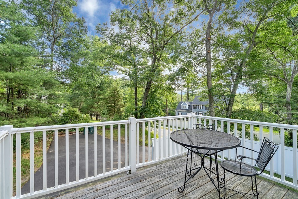 148 Concord Road Wayland, MA 01778 - Photo 10 of 25