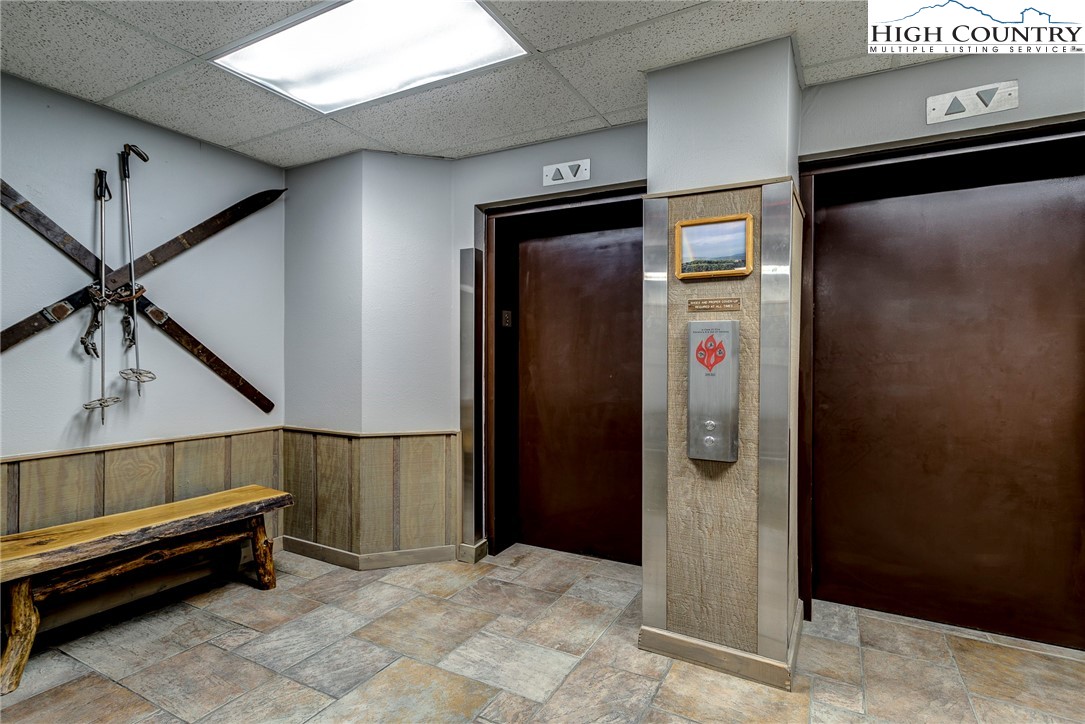 303 Sugar Top Drive, Unit 2313 Sugar Mountain, NC 28604 - Photo 39 of 39 a view of entryway