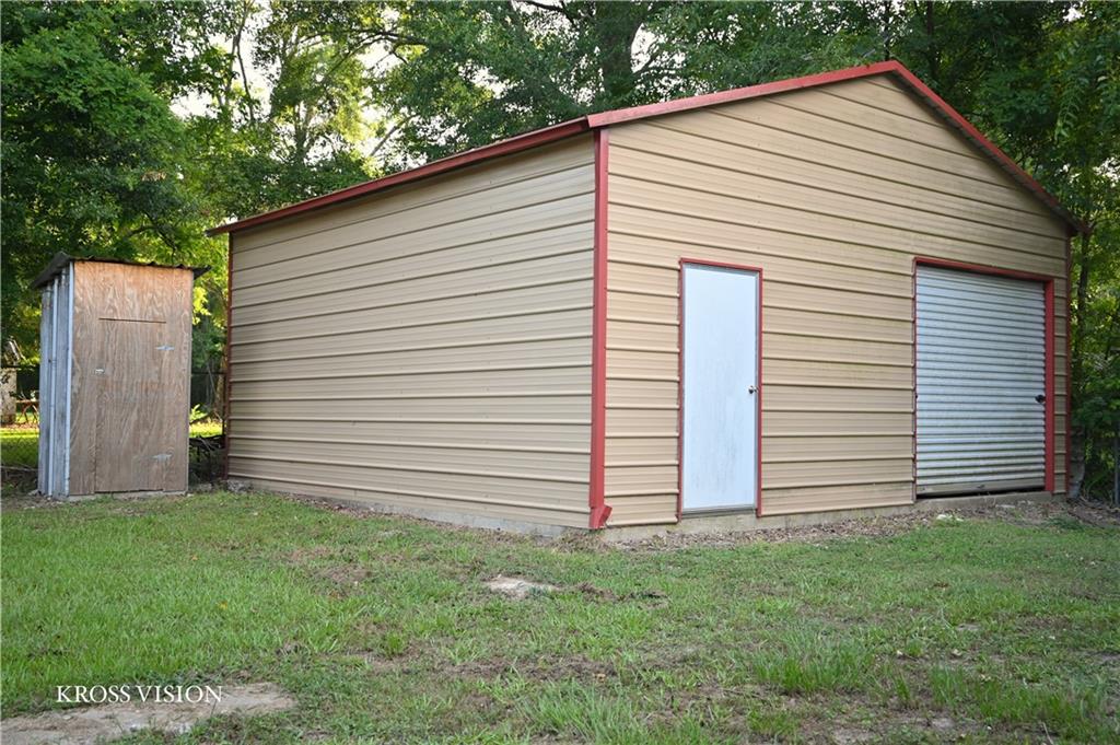 2960 Tate Cove Road Ville Platte, LA 70586 - Photo 3 of 12 Gallery Image 3