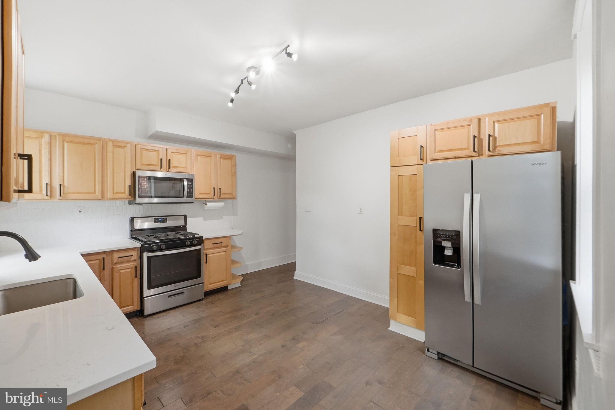 3920 6th Street Baltimore, MD 21225 - Photo 11 of 26