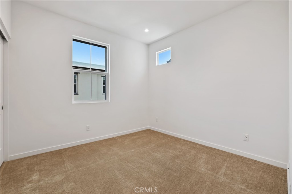 139 Jessup Way Tustin, CA 92780 - Photo 30 of 31 an empty room with a bathroom