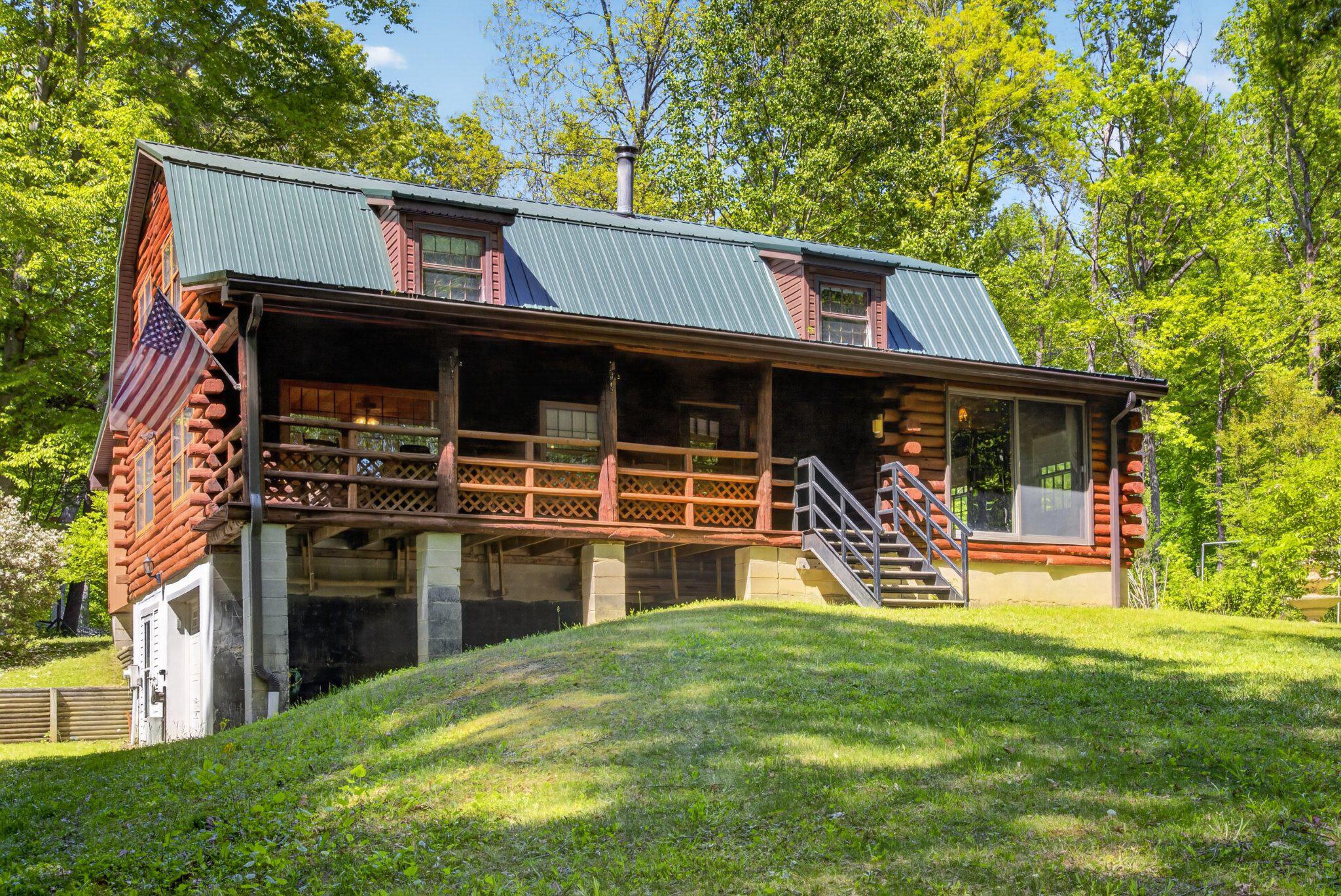 403 Union Church Road Townsend, DE 19734 - Photo 3 of 73 Charming log cabin nestled in nature.