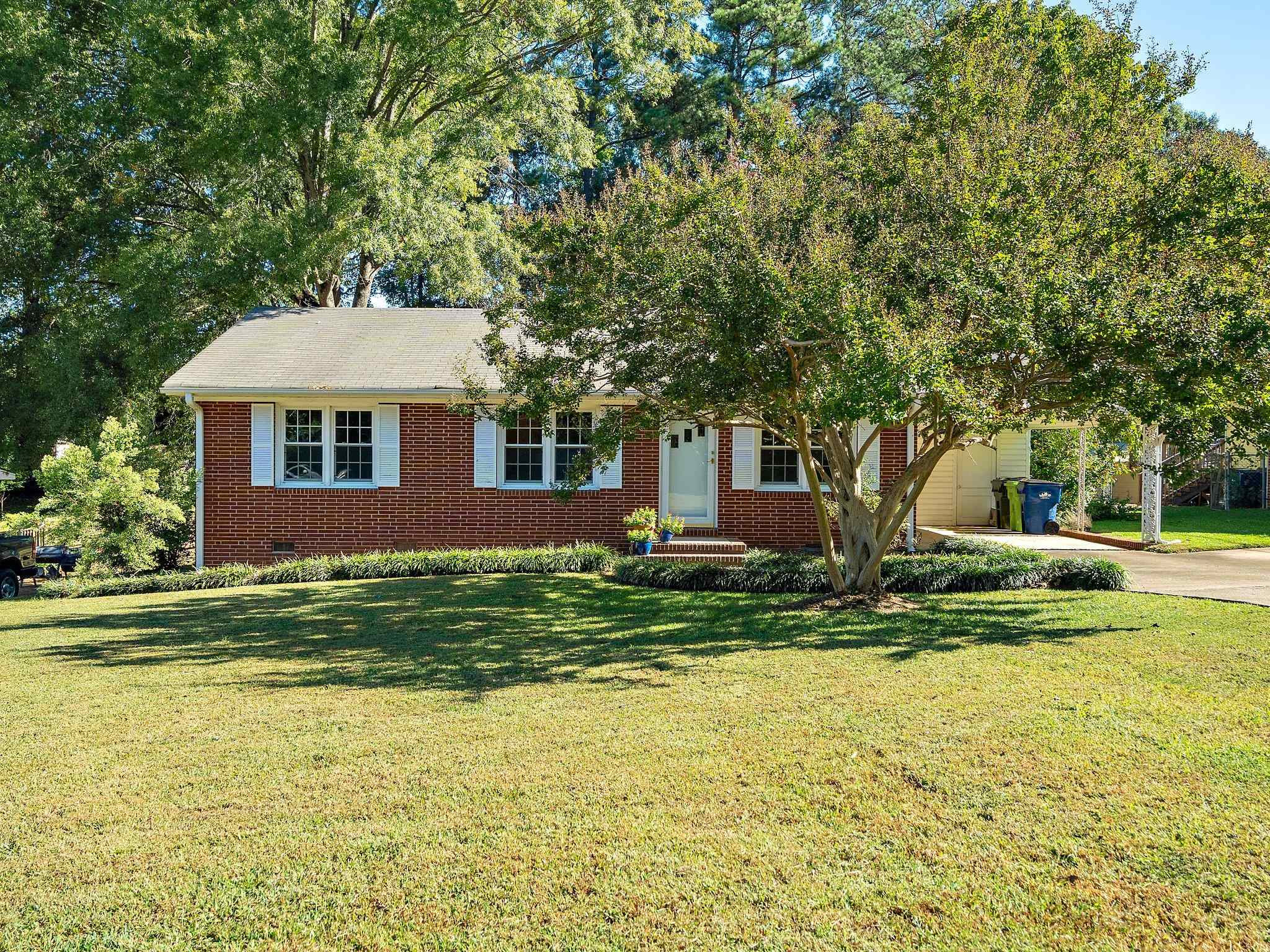 2016 Lawrence Drive Raleigh, NC 27603 - Photo 3 of 26 Photo 3