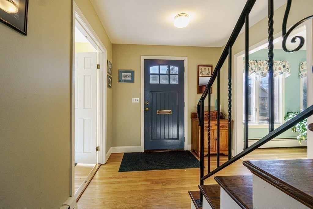 35 Cedar Street Marblehead, MA 01945 - Photo 14 of 39 Gallery Image 14
