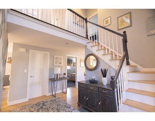 20 Mc Intosh Road Chelmsford, MA 01824 - Photo 3 of 22