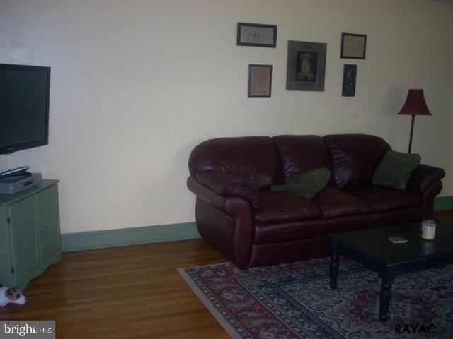 1163 Grandview Road York, PA 17403 - Photo 8 of 36 Gallery Image 8