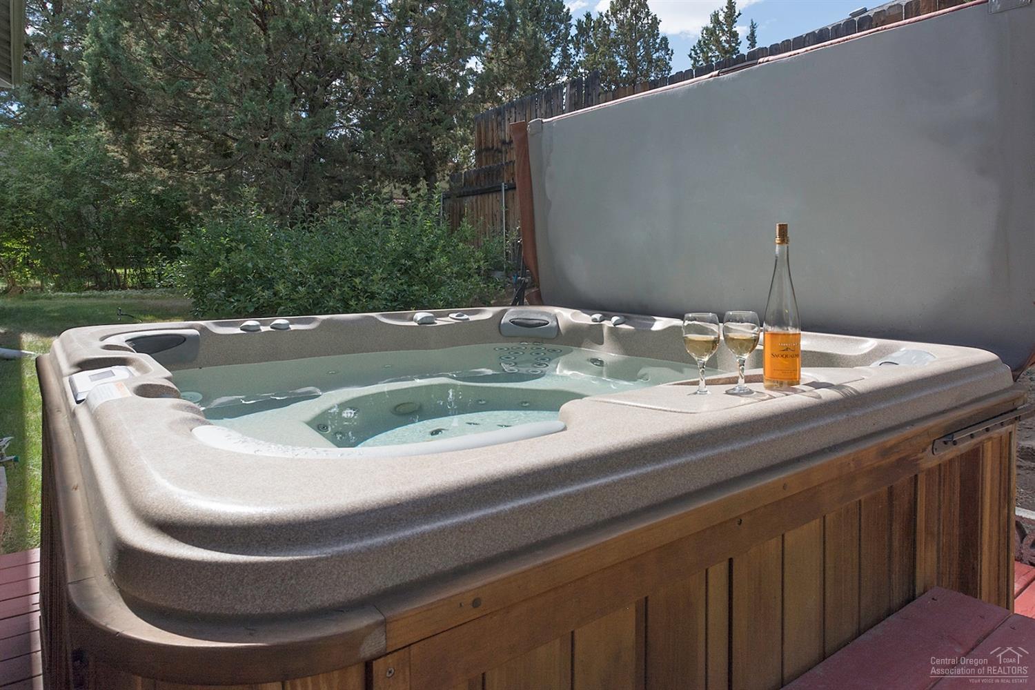 2368 Northeast Wells Acres Road Bend, OR 97701 - Photo 20 of 25 Gallery Image 20