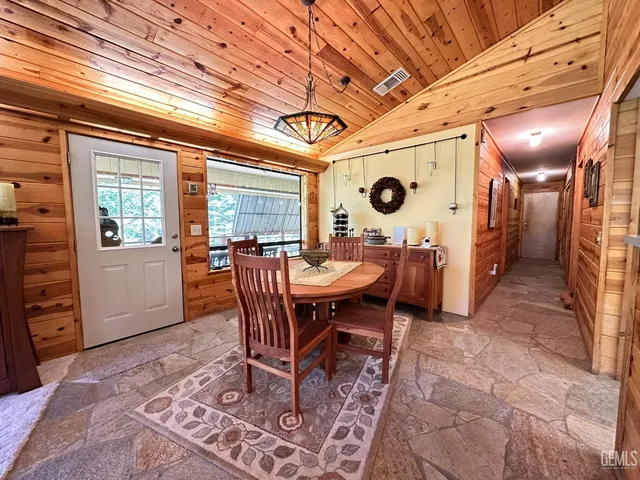 $550,000 | Undisclosed Address, Springville, CA 93265