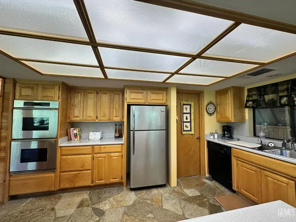 $525,000 | Undisclosed Address, Springville, CA 93265