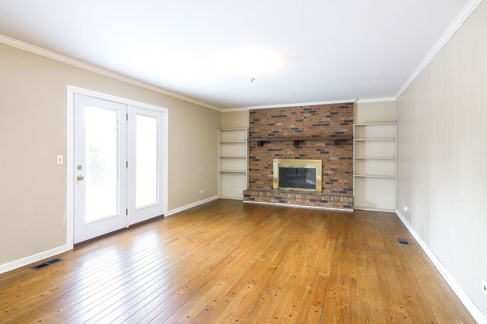 423 Warwick Drive Naperville, IL 60565 - Photo 7 of 31