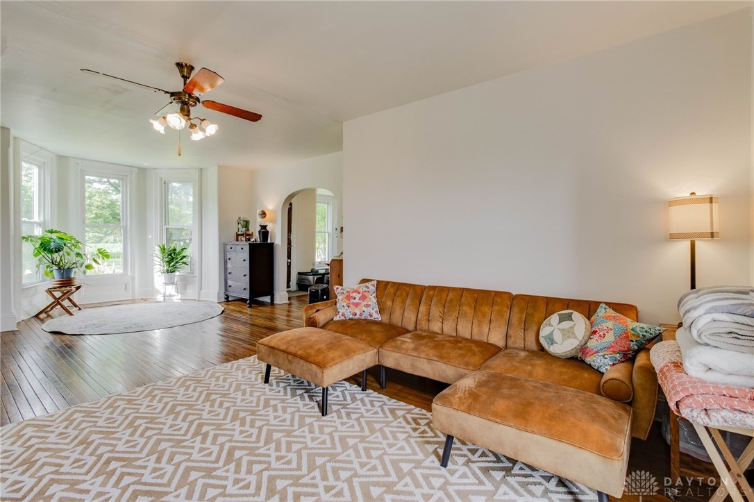 1508 Eagle City Road Springfield, OH 45504 - Photo 6 of 48 Gallery Image 6
