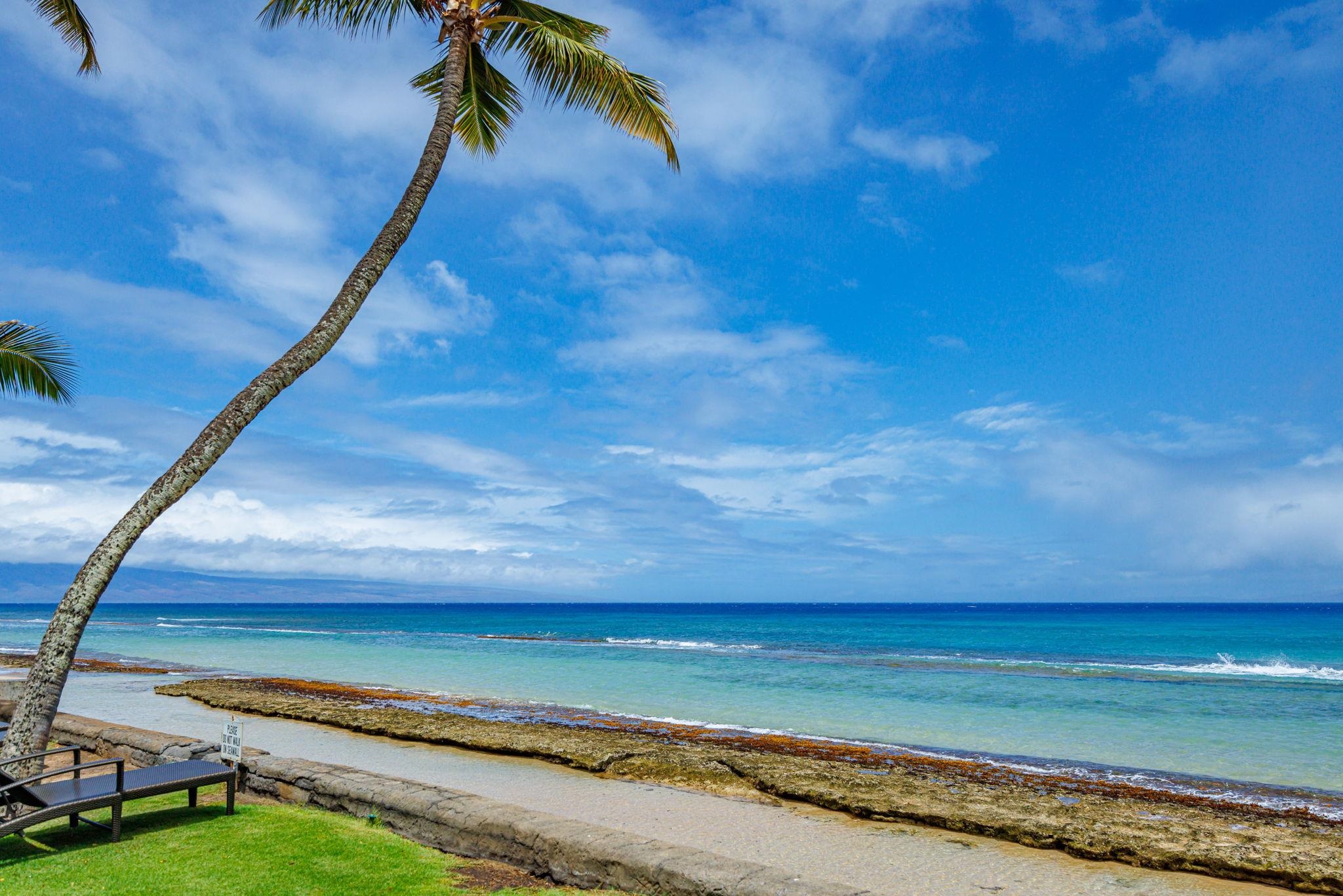 3559 Lower Honoapiilani Road, Unit 720 Lahaina, HI 96761 - Photo 30 of 31 a view of an ocean from a balcony