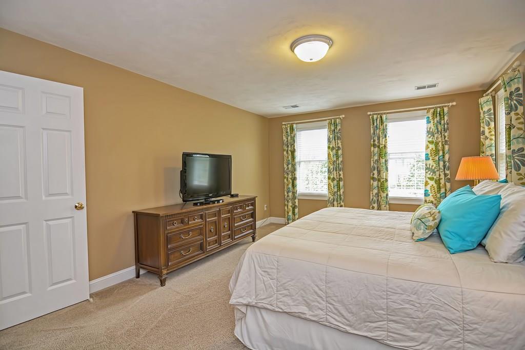 16 Noreen Road Mansfield, MA 02048 - Photo 24 of 41 Gallery Image 24