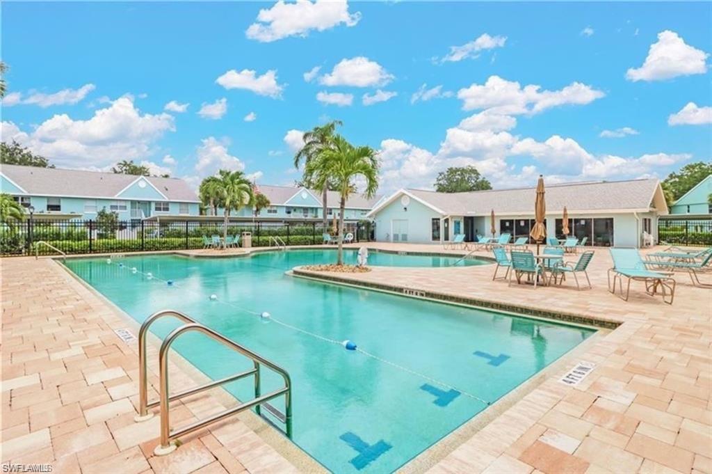 185 Grand Oaks Way, Unit R206 Naples, FL 34110 - Photo 4 of 35