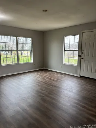 $875 | 5534 San Fernando Street, Unit 2, San Antonio, TX 78237