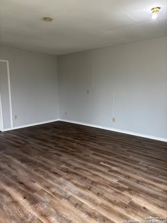 $875 | 5534 San Fernando Street, Unit 2, San Antonio, TX 78237