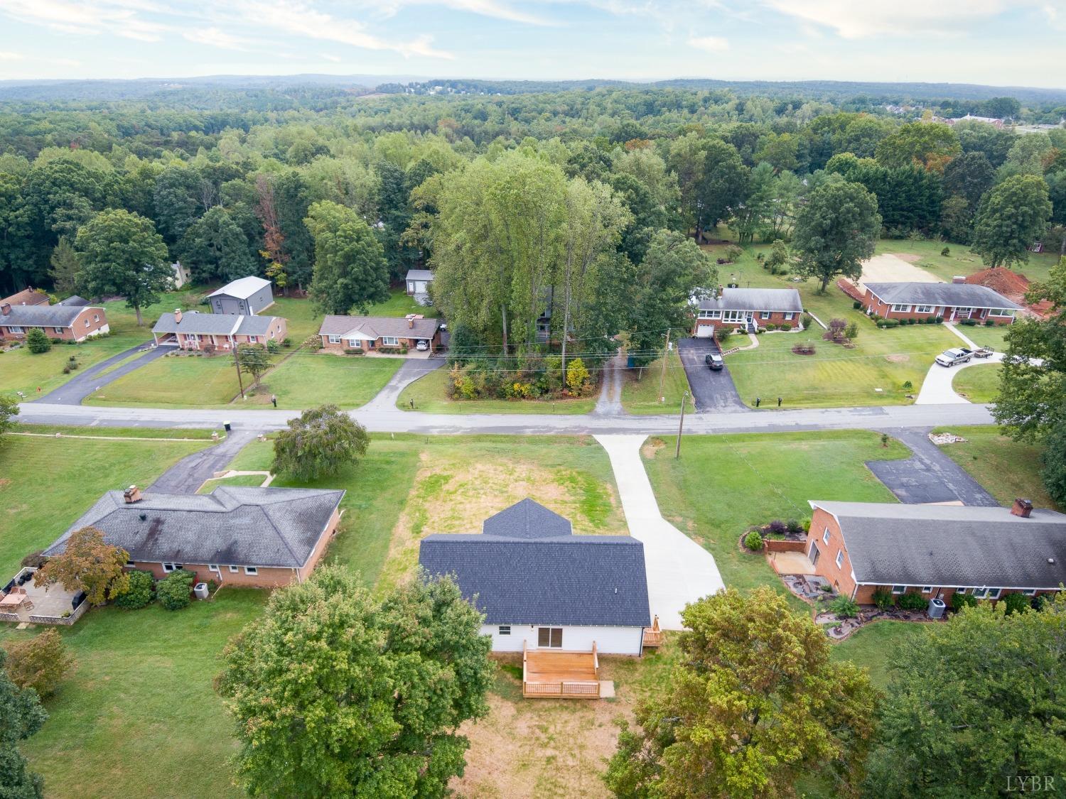 209 Charldon Road Lynchburg, VA 24501 - Photo 36 of 38 Gallery Image 36