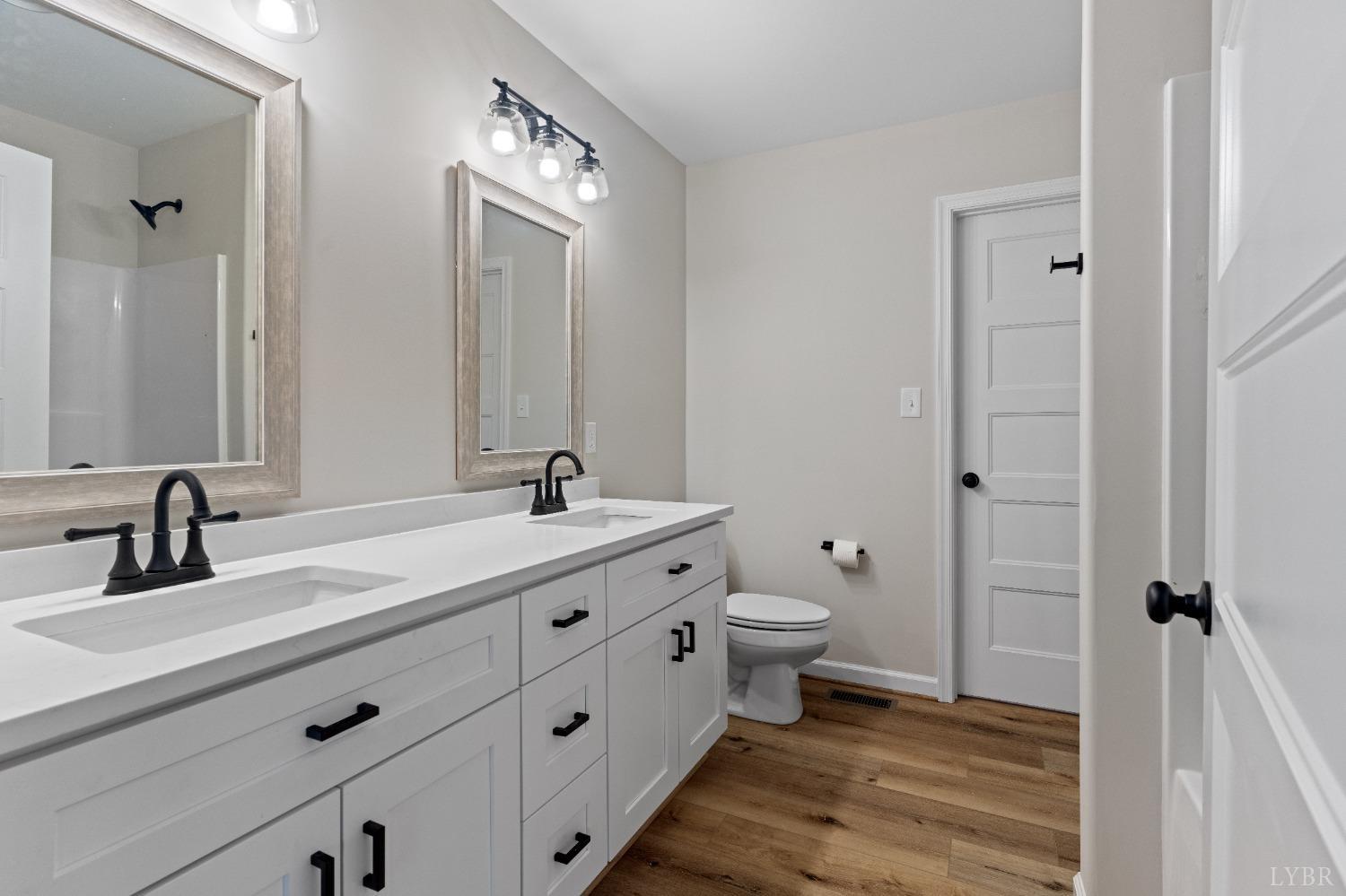 209 Charldon Road Lynchburg, VA 24501 - Photo 8 of 38 Gallery Image 8