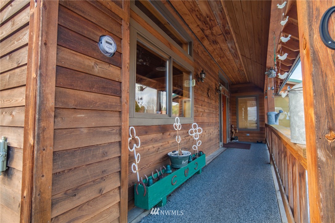2080 Zrebiec Road Cle Elum, WA 98922 - Photo 8 of 40 Gallery Image 8