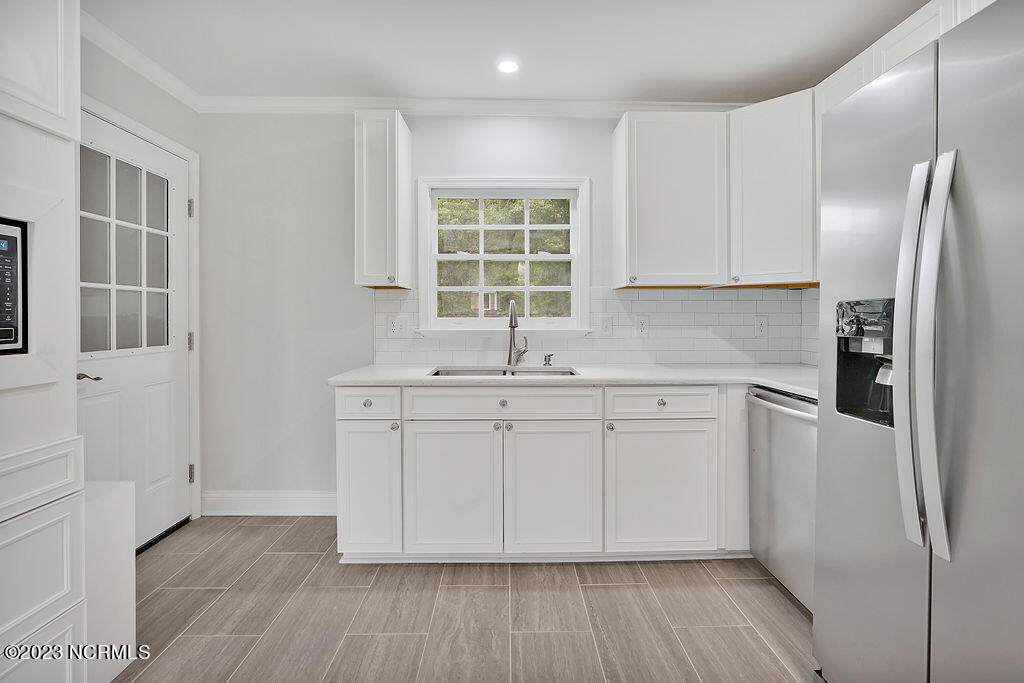 7014 Masonboro Sound Road Wilmington, NC 28409 - Photo 13 of 46 7014MasonboroSoundRd-16