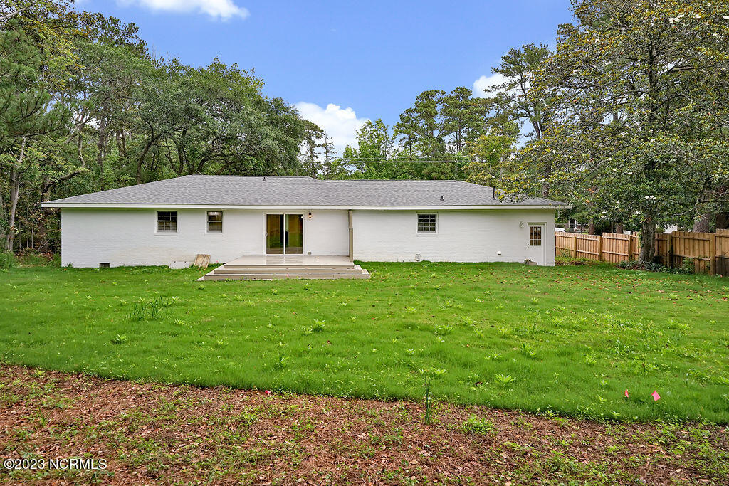 7014 Masonboro Sound Road Wilmington, NC 28409 - Photo 32 of 46 7014MasonboroSoundRd-41