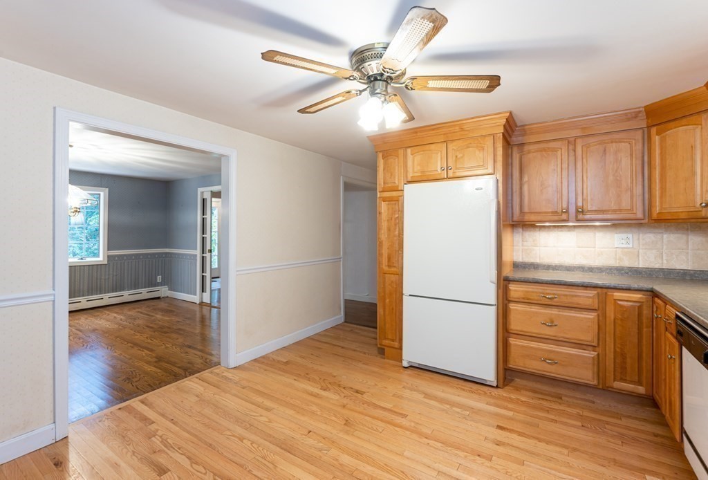 135 Abbot Street Andover, MA 01810 - Photo 8 of 42