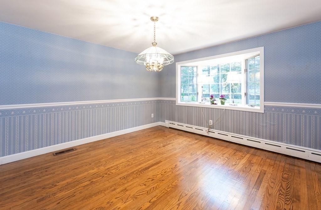 135 Abbot Street Andover, MA 01810 - Photo 10 of 42