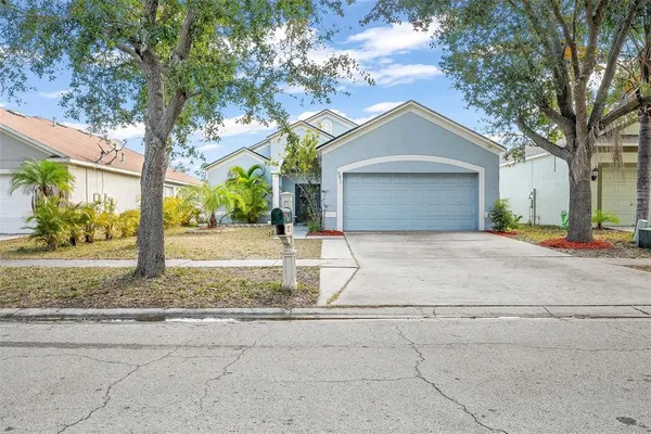 $339,900 | 6811 Monarch Park Drive, Apollo Beach, FL 33572