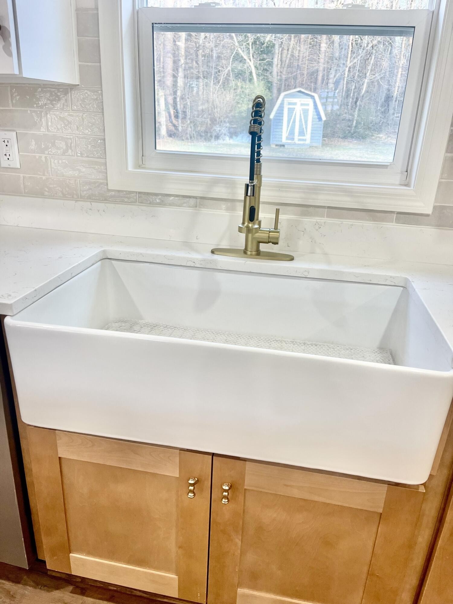 721 South Jackson Street Athens, TN 37303 - Photo 7 of 17 a close view of sink