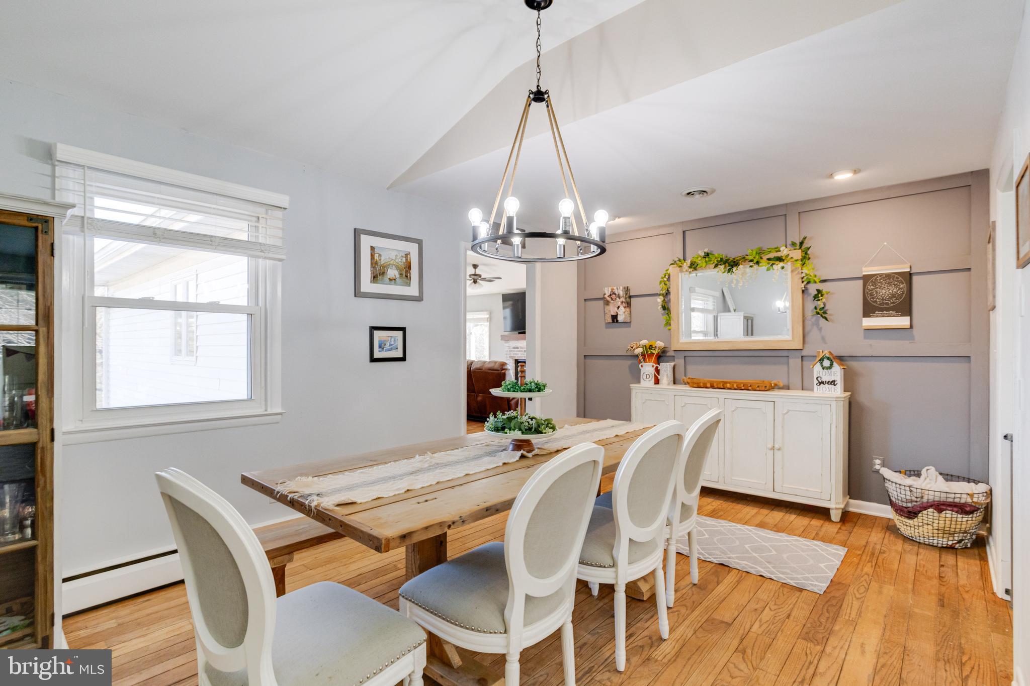 910 Cromwell Bridge Road Baltimore, MD 21286 - Photo 13 of 41 Dining Room