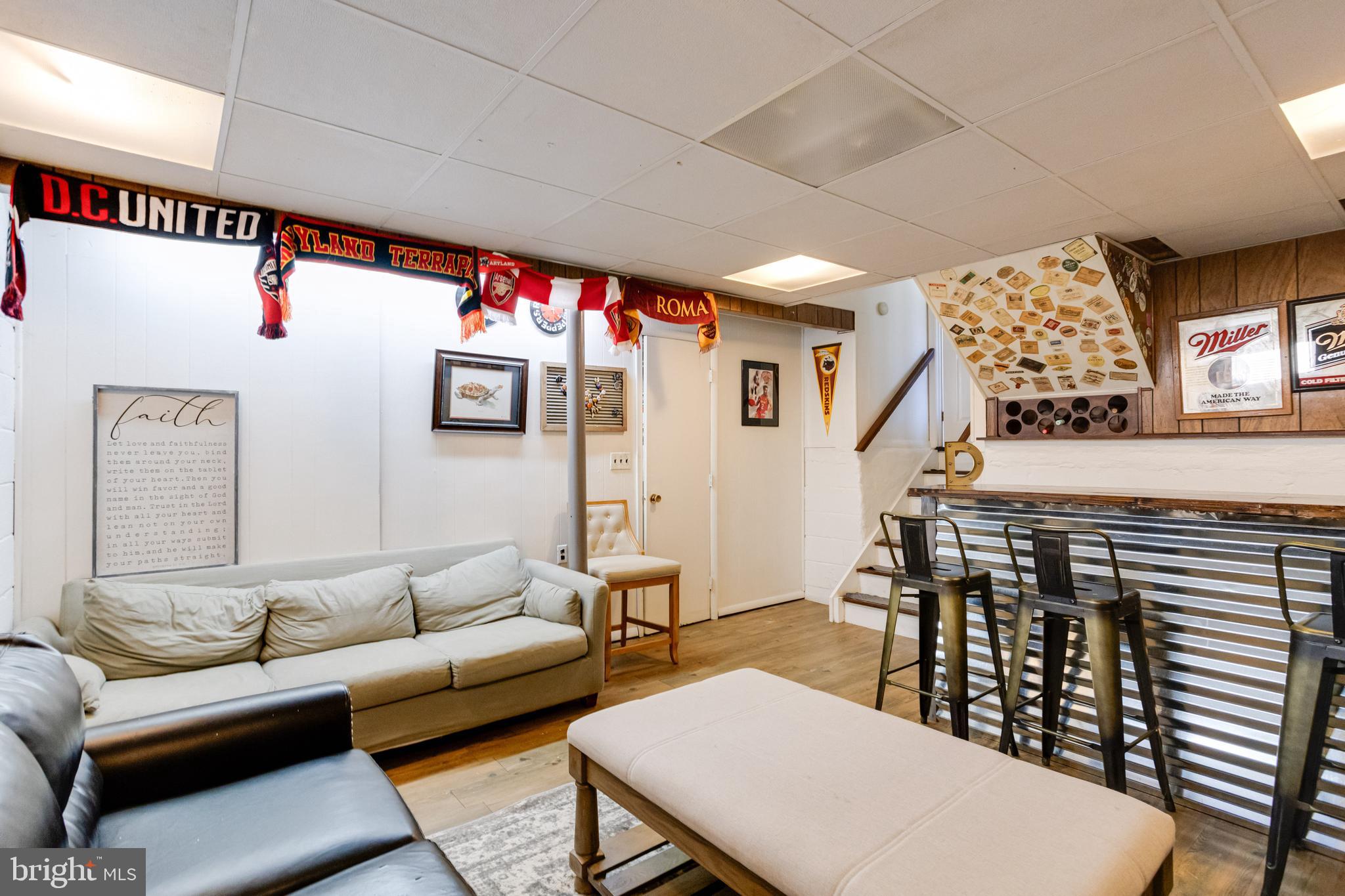 910 Cromwell Bridge Road Baltimore, MD 21286 - Photo 30 of 41 Rec Room with Bar