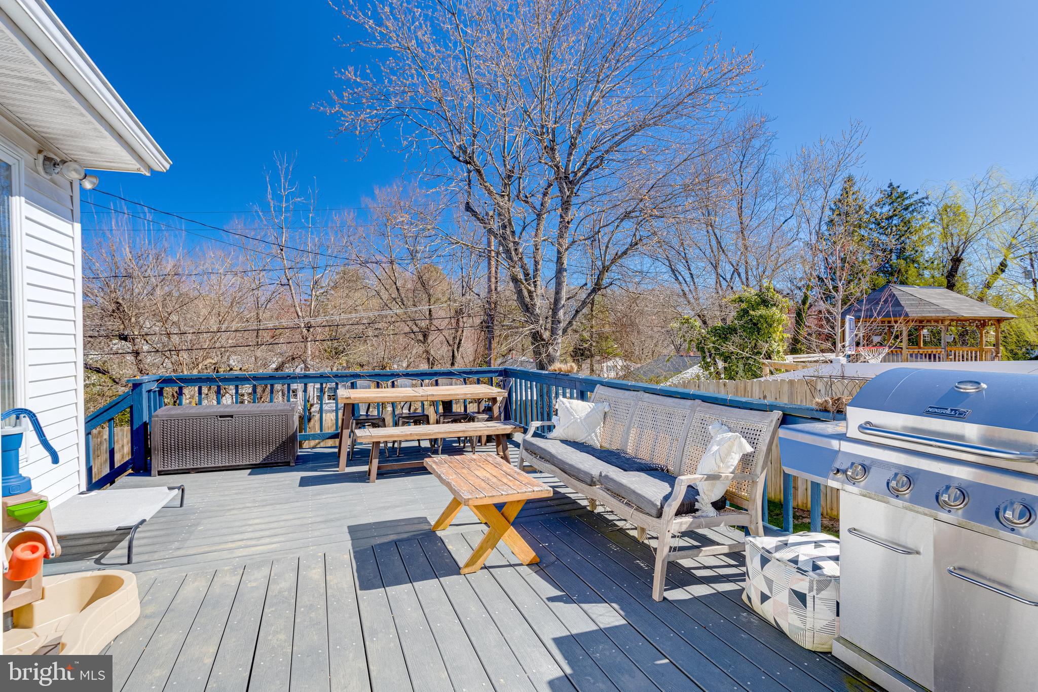 910 Cromwell Bridge Road Baltimore, MD 21286 - Photo 32 of 41 Trex Deck