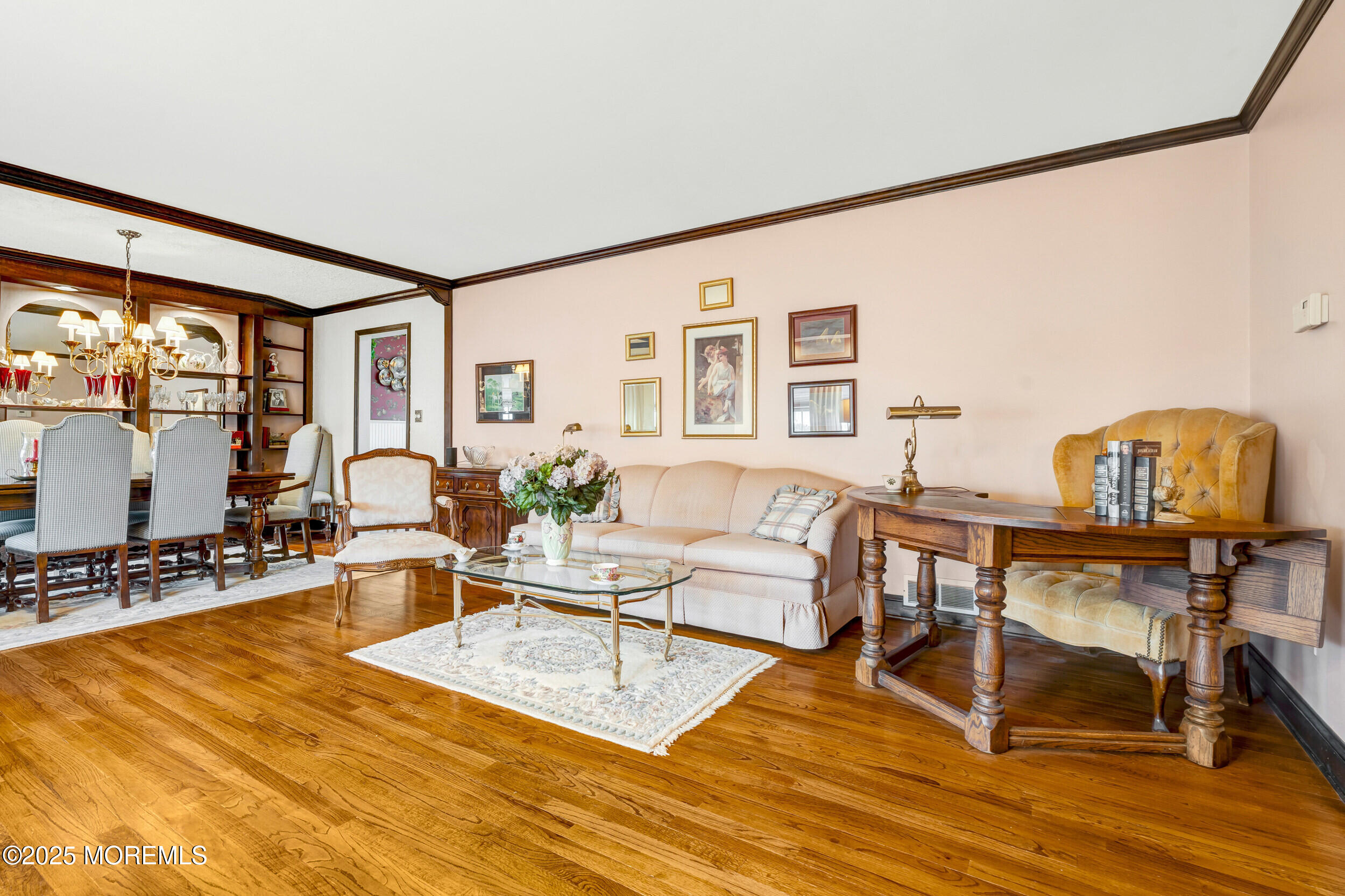 21 Meadowbrook Drive Howell, NJ 07731 - Photo 13 of 52 021