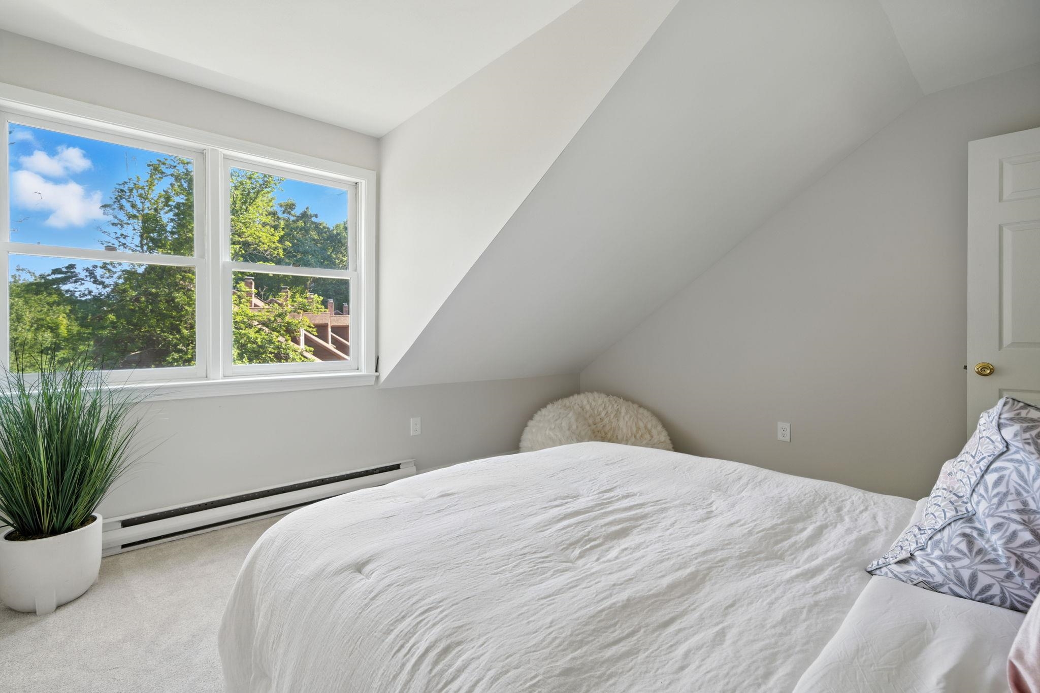 83 Bellamy Woods Dover, NH 03820 - Photo 26 of 45