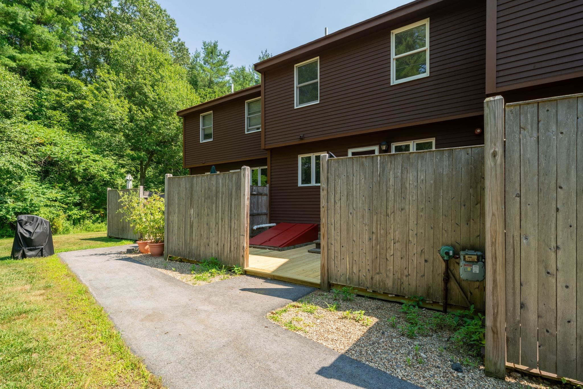 83 Bellamy Woods Dover, NH 03820 - Photo 35 of 45