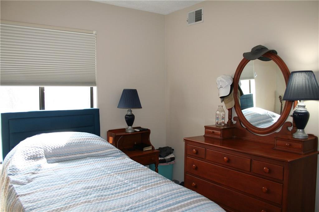101 Lookout Ridge Drive, Unit 101 Columbus, IN 47201 - Photo 15 of 25 Gallery Image 15