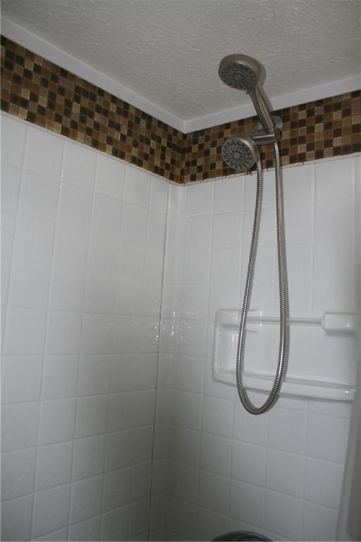 101 Lookout Ridge Drive, Unit 101 Columbus, IN 47201 - Photo 18 of 25 Gallery Image 18