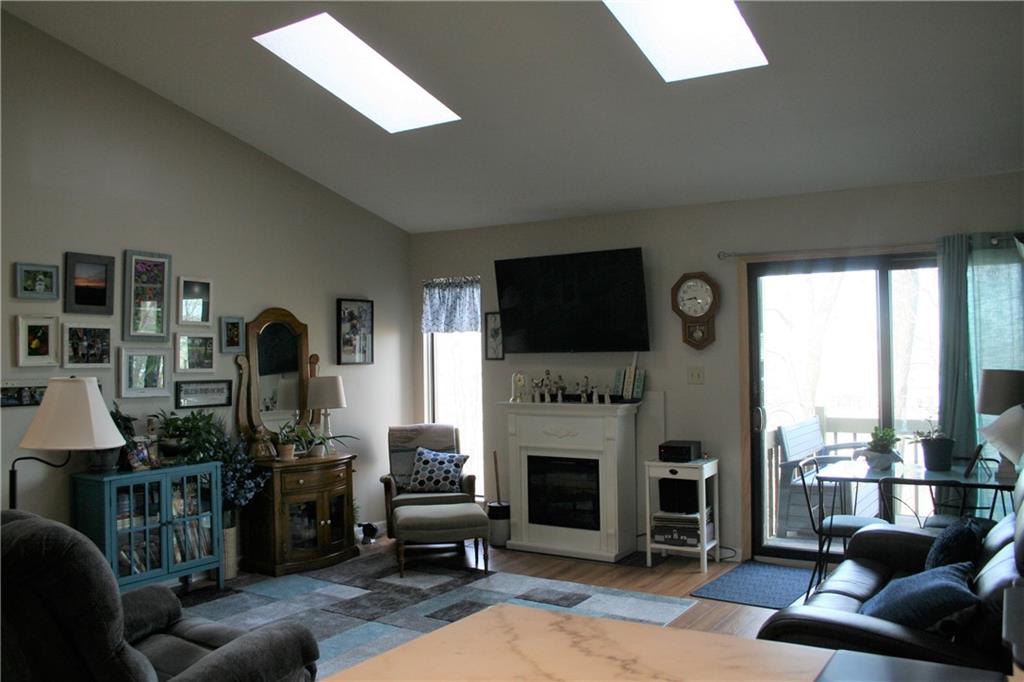 101 Lookout Ridge Drive, Unit 101 Columbus, IN 47201 - Photo 3 of 25 Gallery Image 3
