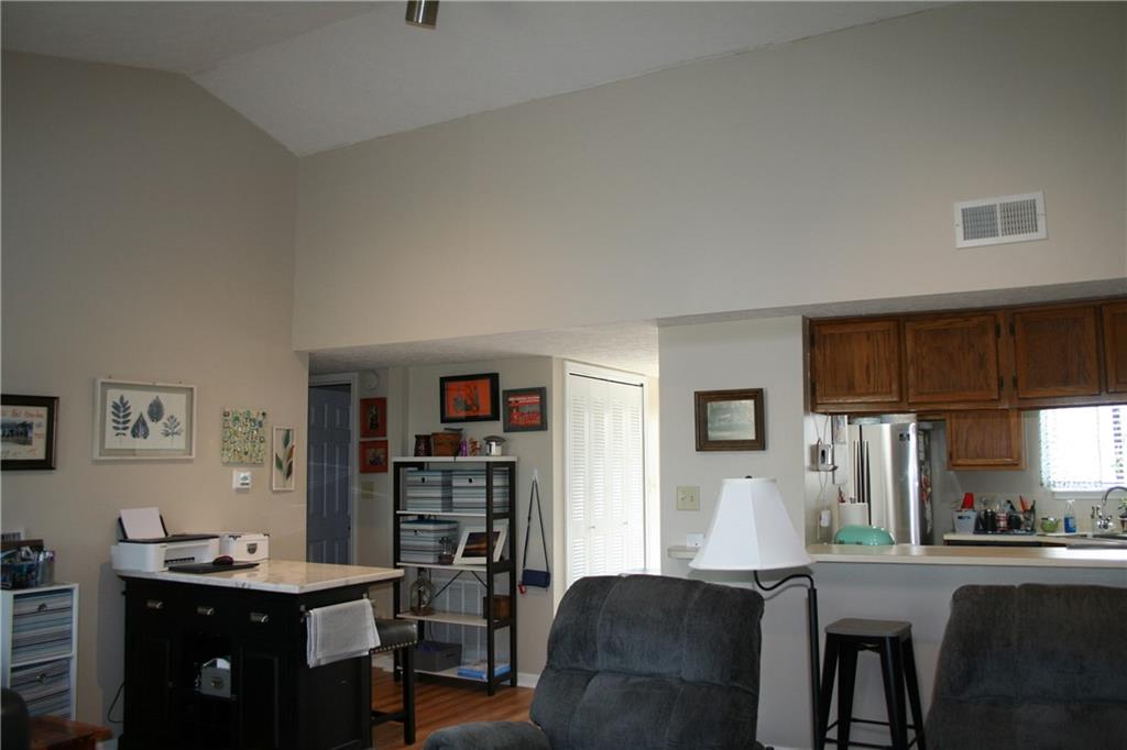 101 Lookout Ridge Drive, Unit 101 Columbus, IN 47201 - Photo 5 of 25 Gallery Image 5