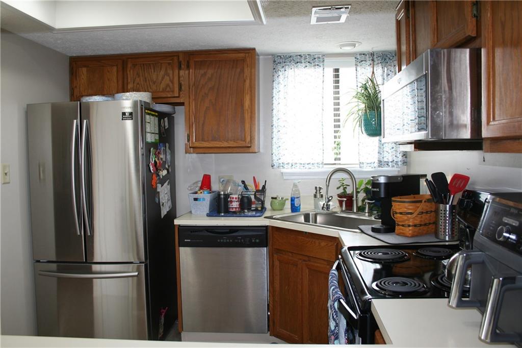 101 Lookout Ridge Drive, Unit 101 Columbus, IN 47201 - Photo 8 of 25 Gallery Image 8