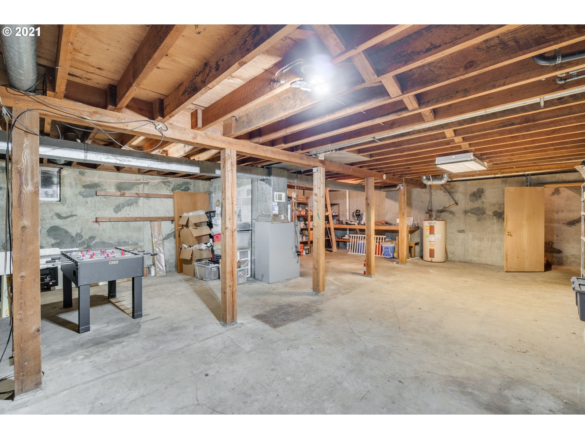 22422 South Schieffer Road Colton, OR 97017 - Photo 15 of 32 a view of a room with gym equipment