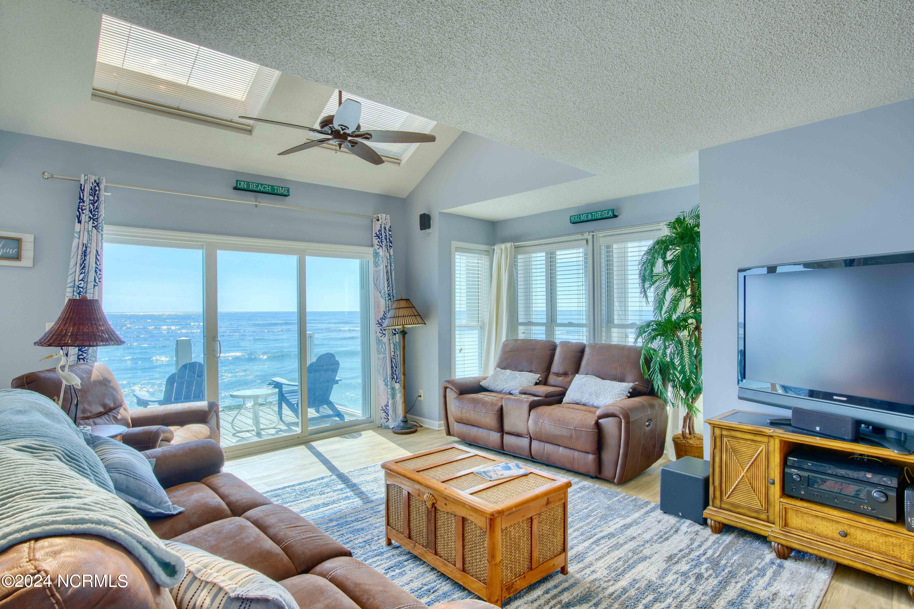 2362 New River Inlet Road North Topsail Beach, NC 28460 - Photo 13 of 49 2362 New River Inlet Road - Interiors -