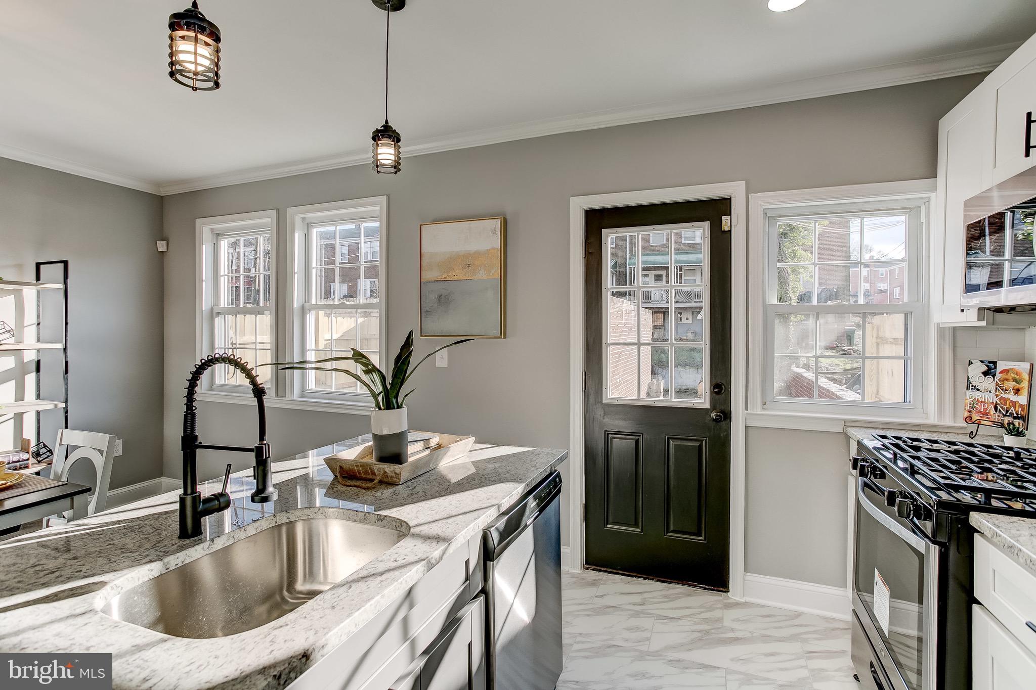 1603 Kingsway Road Baltimore, MD 21218 - Photo 9 of 39