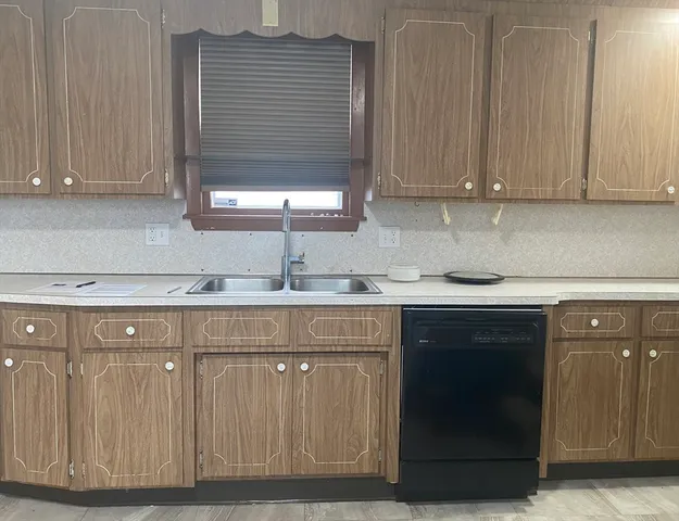 $1,800 | 43 Glenwood Avenue, Unit 1, Boston, MA 02136